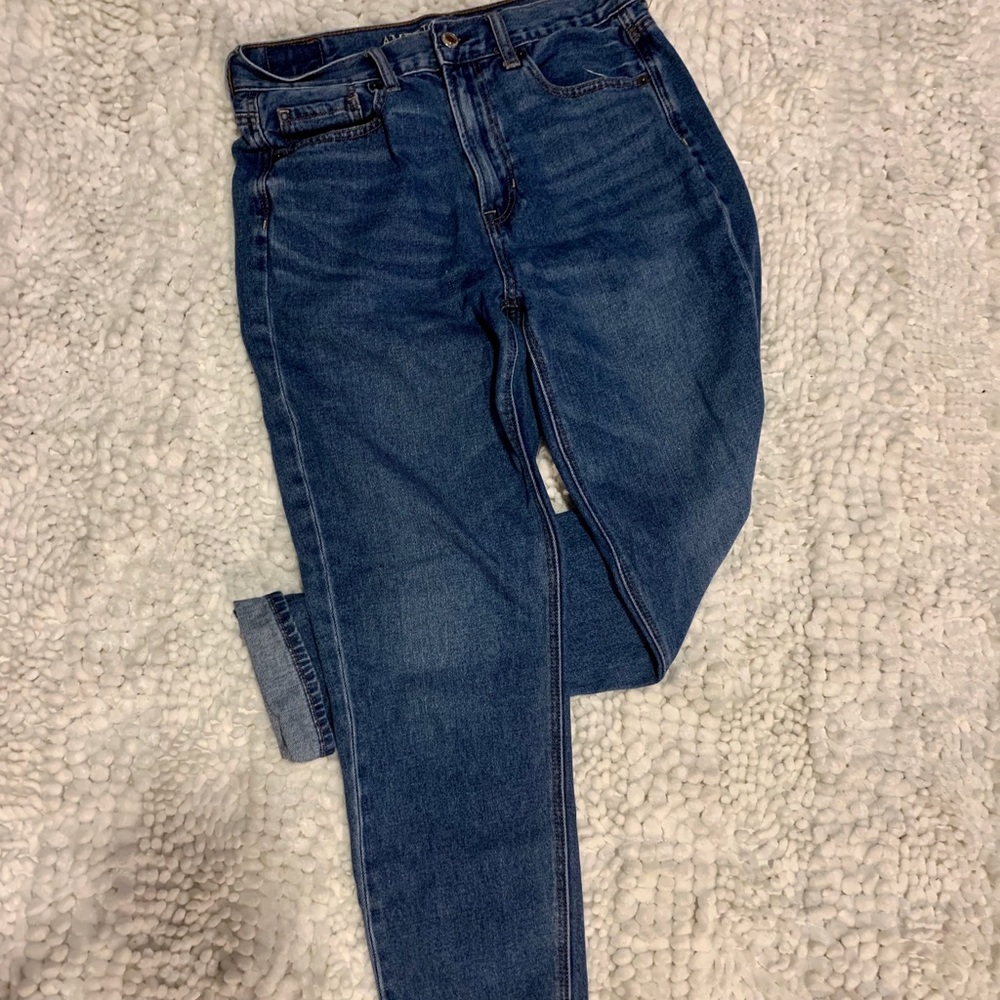 American Eagle Mom Jean
